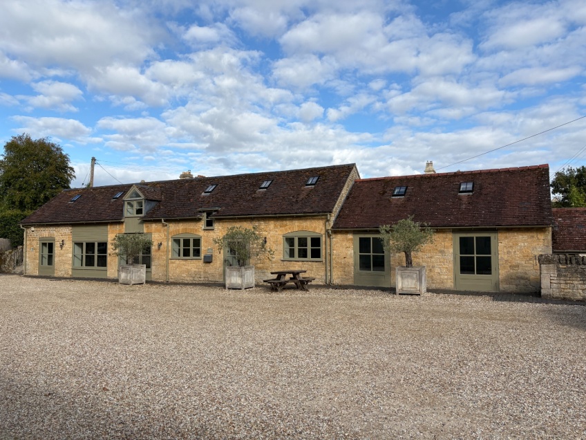 Overbury Property Details -