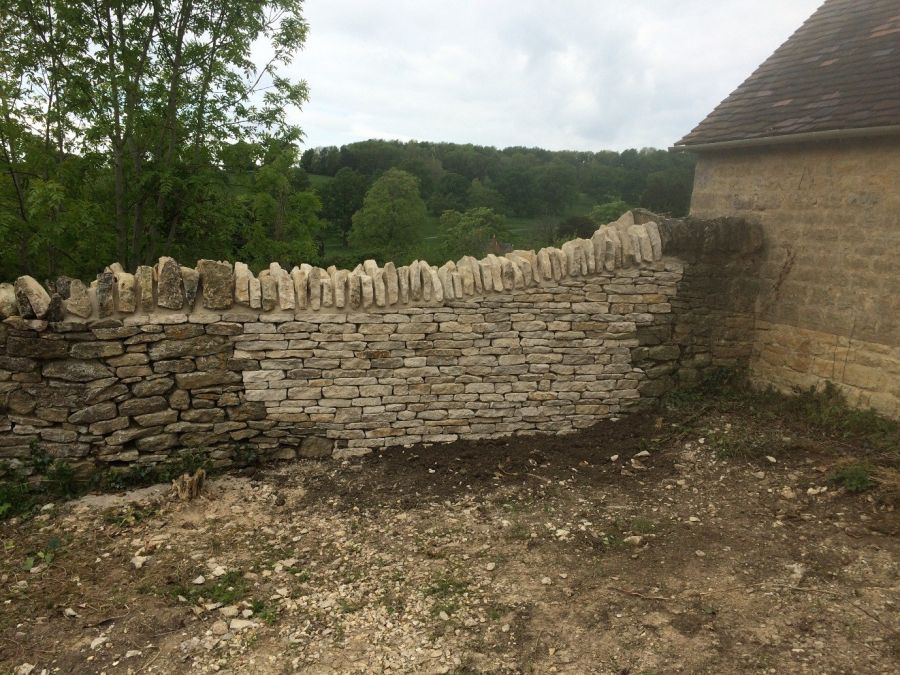 Dry stone walls, overbury